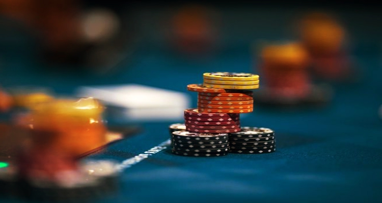 5 Tips Bermain Poker Online Dari “Newbie” Menjadi “Master”